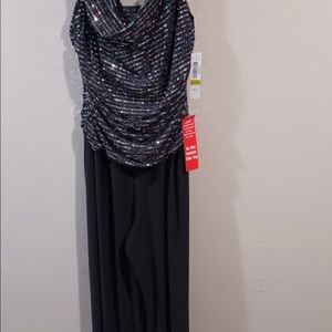 R&M Richards Style 9152 Pant Suit. Black. Size 14.